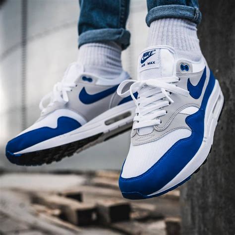 Nike Air Max 1 .